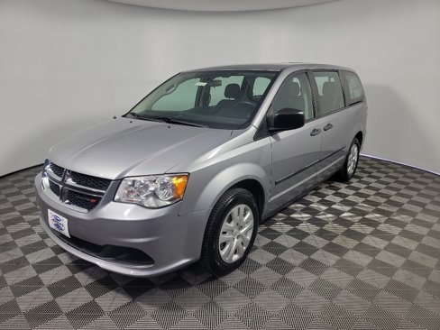 Used 2016 Dodge Grand Caravan American Value Package image 11