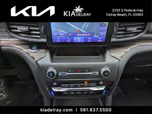 Used 2020 Ford Explorer Limited image 24