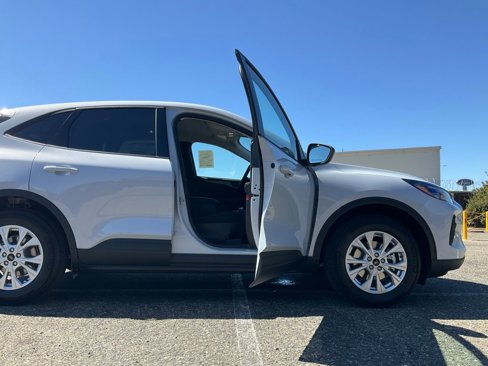 New 2025 Ford Escape Active image 45