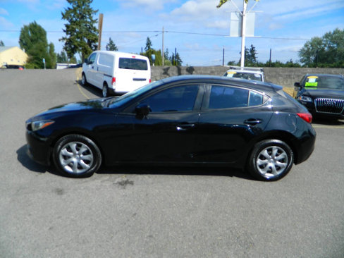Used 2015 MAZDA MAZDA3 i Sport image 4
