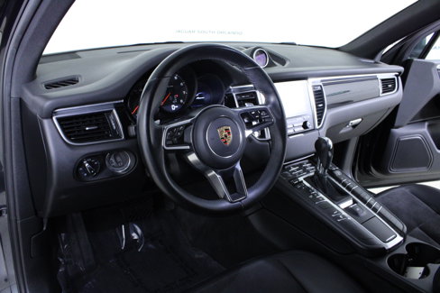Used 2017 Porsche Macan image 21