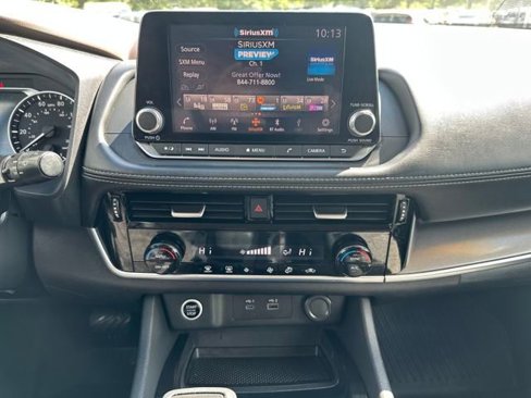 Used 2021 Nissan Rogue SV image 21