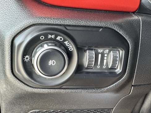 Used 2021 Jeep Wrangler Rubicon image 31