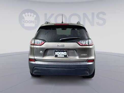 Used 2019 Jeep Cherokee Latitude Plus image 5
