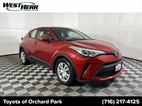 Certified 2020 Toyota C-HR LE image 1