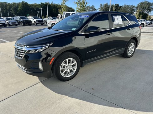 Used 2023 Chevrolet Equinox LT image 3