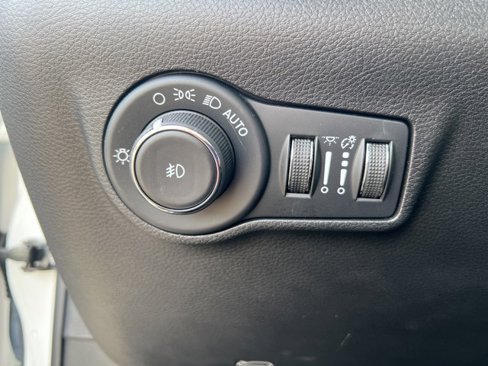 Used 2022 Jeep Compass Latitude w/ Convenience Group image 10