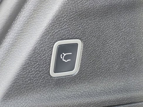 New 2026 Chrysler Pacifica Select image 17
