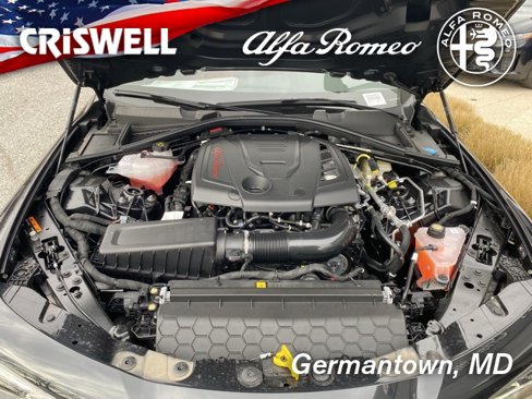New 2025 Alfa Romeo Giulia AWD image 10