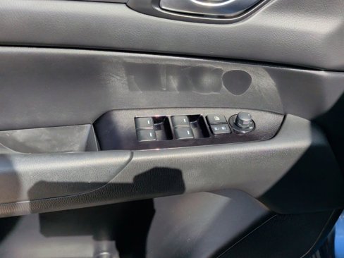 Used 2019 MAZDA CX-5 Touring image 11
