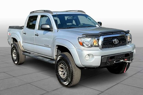 Used 2011 Toyota Tacoma 4x4 Double Cab image 2