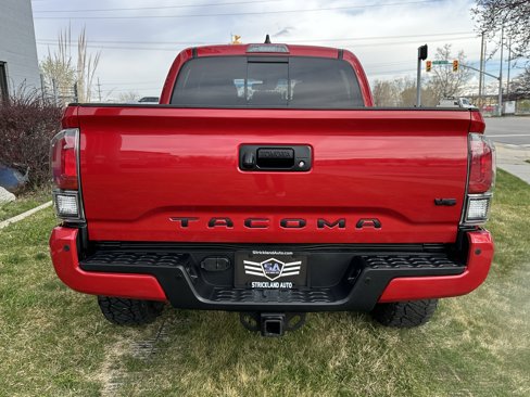 Used 2022 Toyota Tacoma SR5 image 7