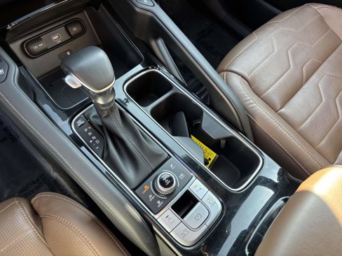 Used 2022 Kia Telluride SX w/ SX Prestige Package image 27