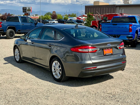 Used 2019 Ford Fusion SE image 3