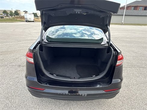 Used 2020 Ford Fusion S image 30