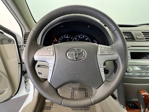 Used 2011 Toyota Camry XLE image 15