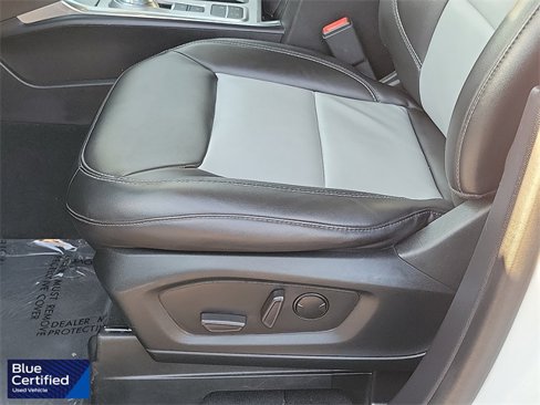 Certified 2022 Ford Explorer XLT w/ Equipment Group 202A image 15