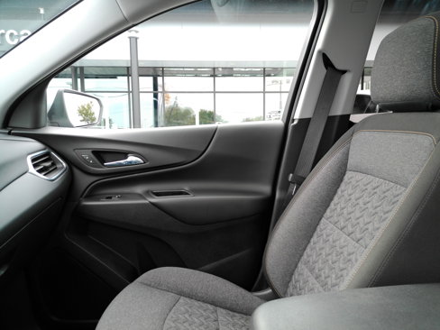 Used 2022 Chevrolet Equinox LT image 37