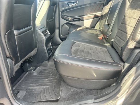 Certified 2022 Ford Edge ST-Line image 17