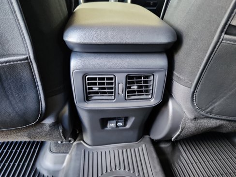 Used 2025 Toyota RAV4 XLE image 32