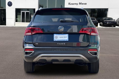 Used 2022 Volkswagen Taos SE image 5