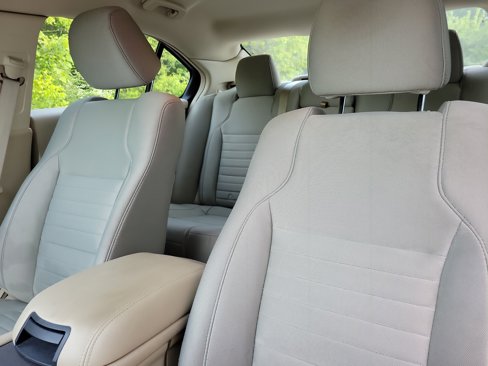 Used 2013 Ford Taurus SE image 14