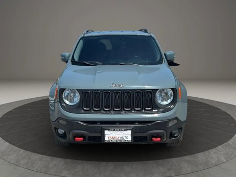 Used 2015 Jeep Renegade Trailhawk image 8