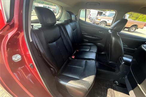Used 2014 Nissan Leaf SL w/ Premium Package image 29