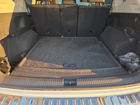 Used 2022 Volkswagen Tiguan SE image 5