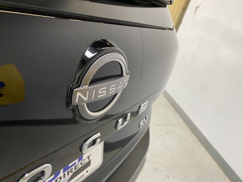 Used 2023 Nissan Rogue SV image 16