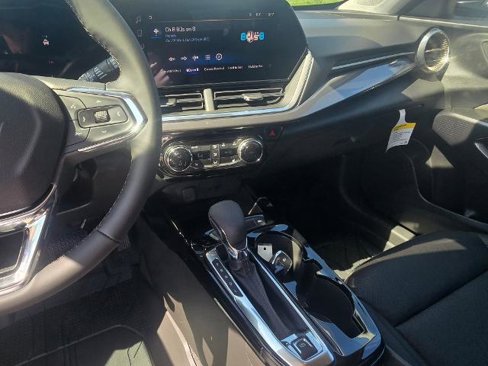 New 2025 Chevrolet Trax ACTIV w/ Driver Confidence Package image 6