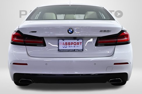 Used 2021 BMW 530i xDrive w/ Convenience Package image 8