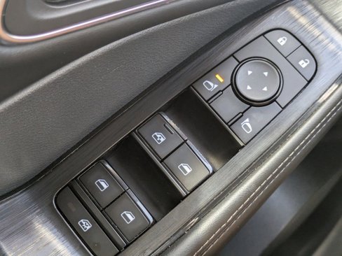 Used 2021 Nissan Rogue SV w/ Premium Package image 25