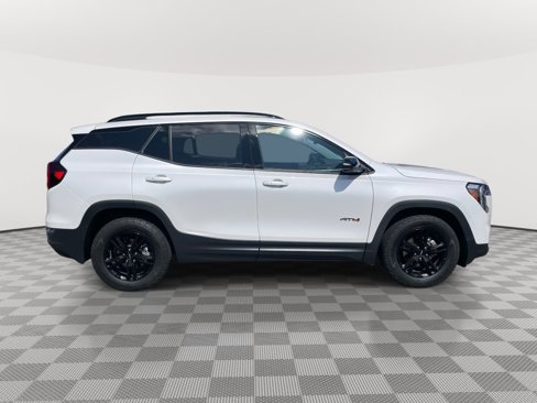 Used 2022 GMC Terrain AT4 w/ Infotainment Package II image 8