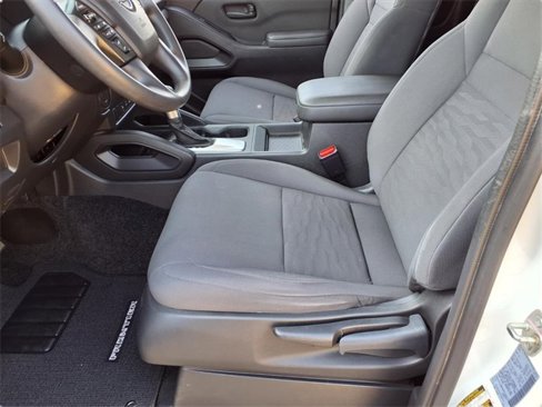 Used 2024 Nissan Frontier S w/ Technology Package image 22