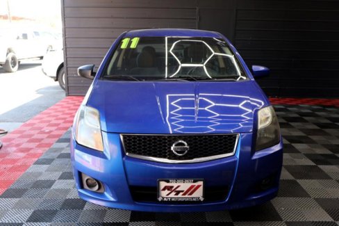 Used 2011 Nissan Sentra 2.0 SR image 2