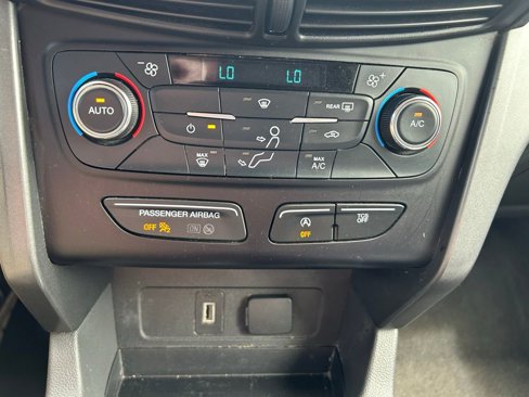 Used 2017 Ford Escape SE image 22