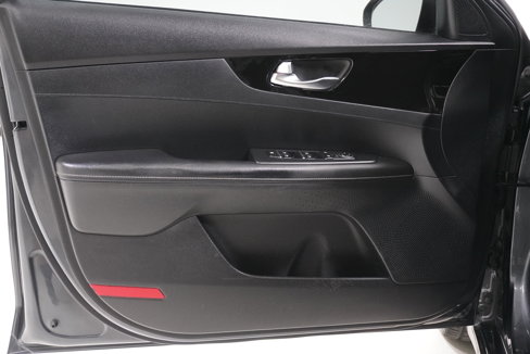 Used 2019 Kia Forte S image 11