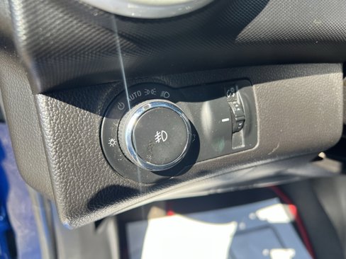 Used 2020 Chevrolet Sonic Premier w/ RS Package image 28