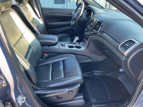 Used 2019 Jeep Grand Cherokee Limited image 17