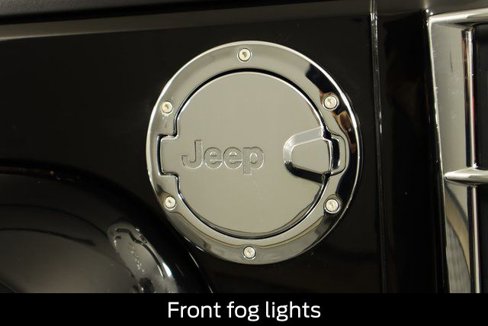Used 2016 Jeep Wrangler Unlimited Sahara w/ Max Tow Package image 26