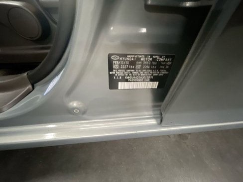 Used 2010 Hyundai Elantra GLS image 29