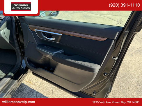 Used 2017 Honda CR-V EX image 16