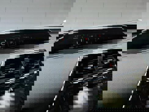 Used 2016 Toyota Prius Two image 11