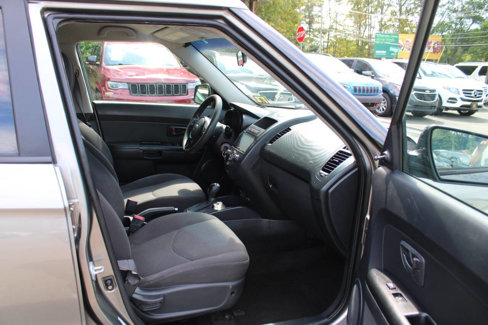 Used 2013 Kia Soul image 28