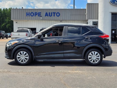Used 2018 Nissan Kicks S image 7