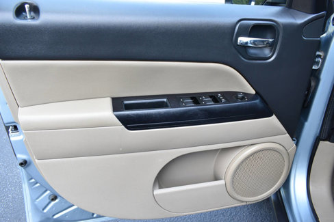 Used 2014 Jeep Patriot Latitude w/ Sun/Sound Group image 17