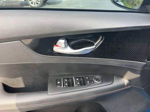 Used 2023 Kia Forte GT image 14