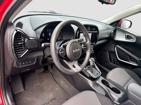 Used 2023 Kia Soul S image 9