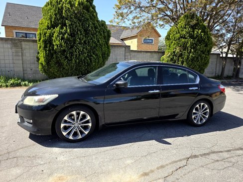 Used 2013 Honda Accord Sport image 2